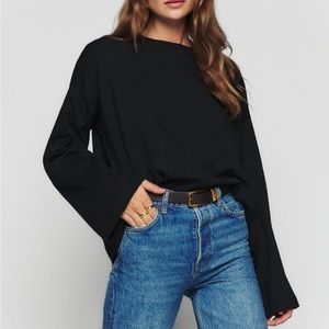 Reformation oversized long sleeve t size xs
